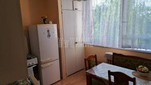 Veľký 3-iz. byt Stred, 83 m2, 2x loggia.