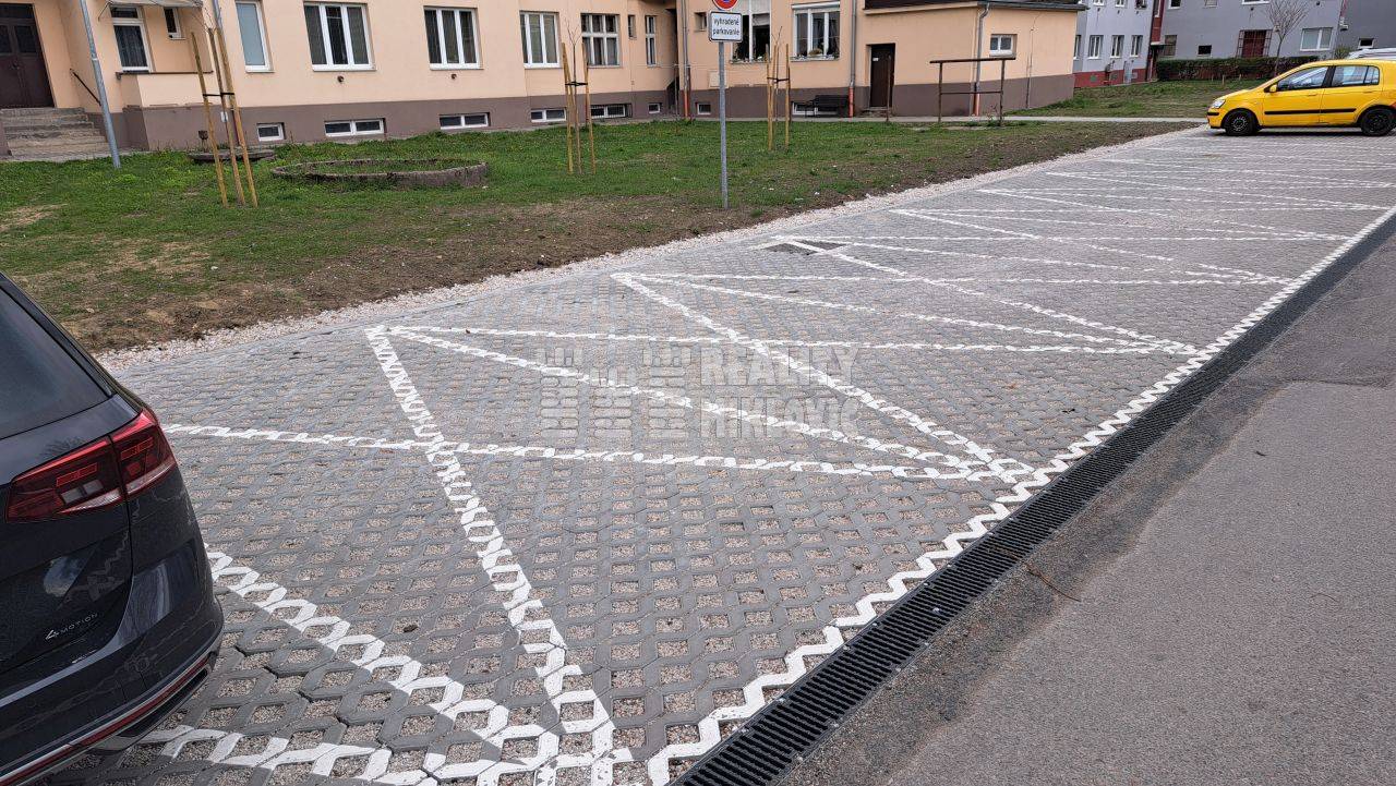 Prenájom parkovacie státia, 15m² (2,50x6m) – Mierová ul.